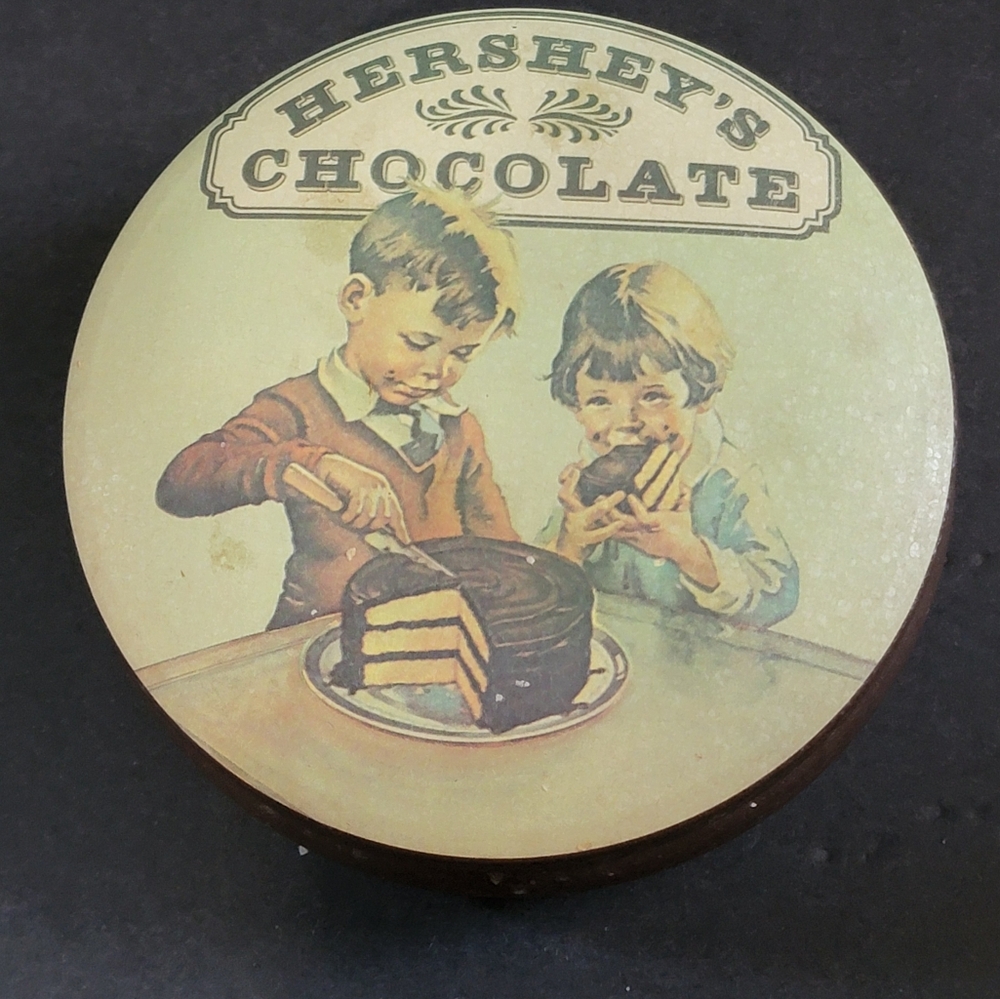Collectible Hershey's Chocolate Tin 1982 made in England